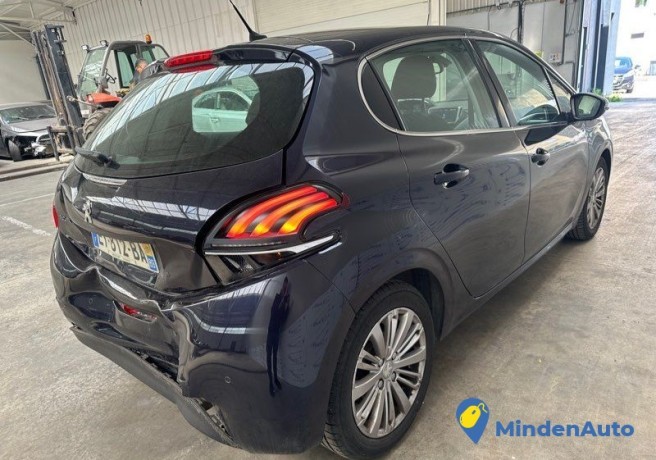 peugeot-208-allure-16-bluehdi-100ch-de-2018-avec-107-291-kms-big-2