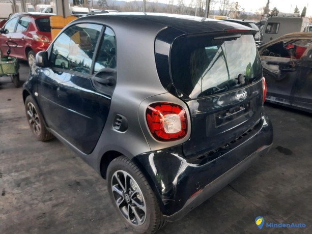 smart-fortwo-coupe-09t-90-prime-ref-314403-big-2