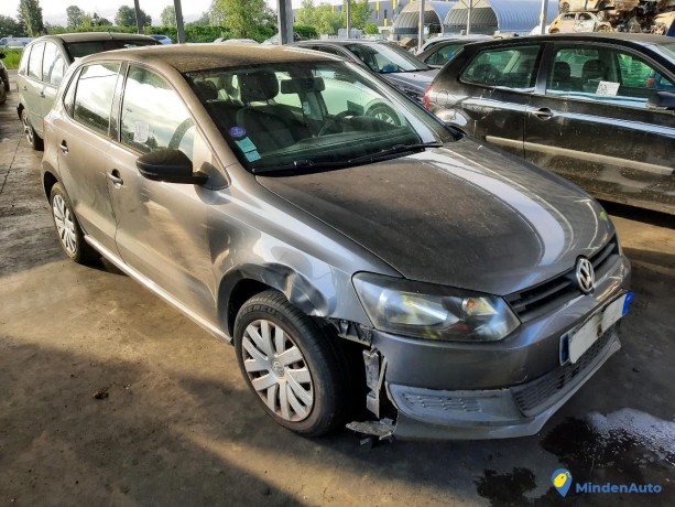 volkswagen-polo-6r-12-70-ref-322424-big-3