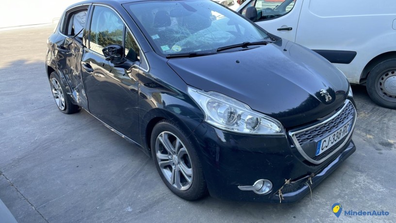 peugeot-208-16hdi-92-allure-edition-big-0