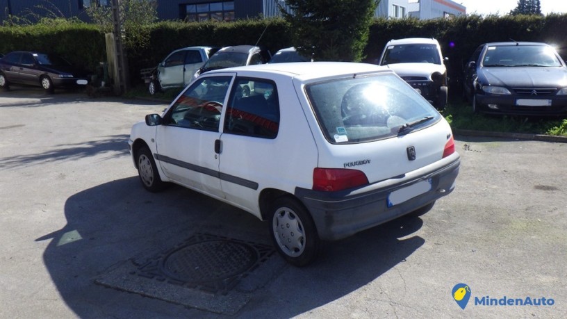 peugeot-106-10i-n12461-big-3