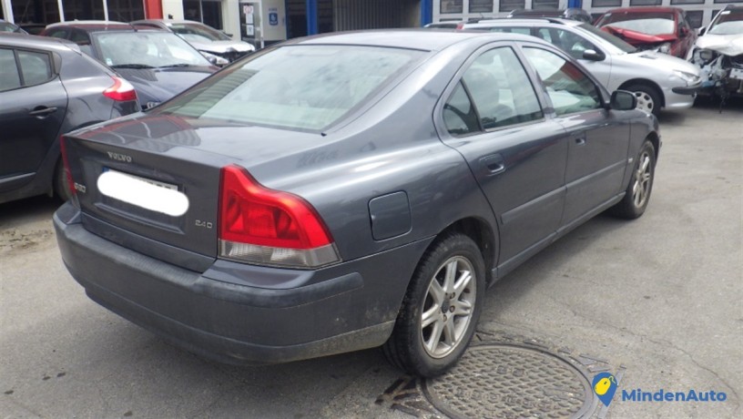 volvo-s60-phase-1-24-d-130-cv-n11493-big-2