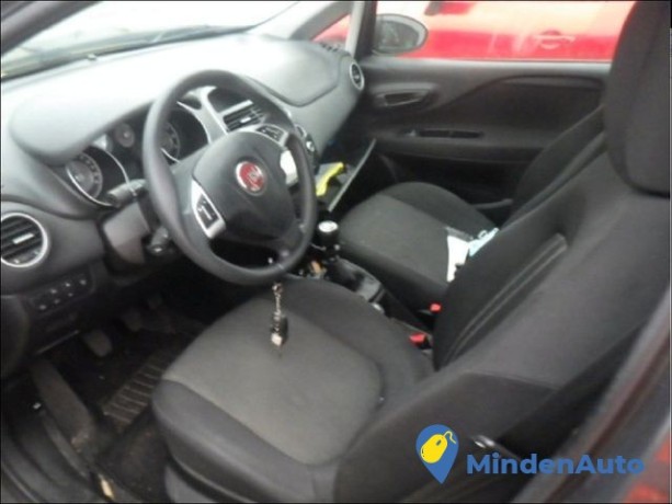 fiat-punto-mystyle-12i-16v-69-big-4