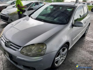 VOLKSWAGEN GOLF V 2.0 TDI 140 DSG Réf : 323703