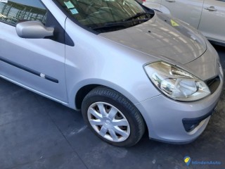 RENAULT CLIO III 1.6I - 110 Réf : 324967