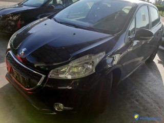 PEUGEOT 208 1.4 HDI 70 Réf : 324716