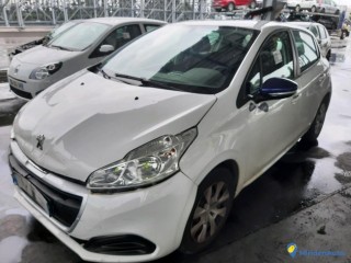 PEUGEOT 208 1.2I PURETECH 68 LIKE Réf : 325082