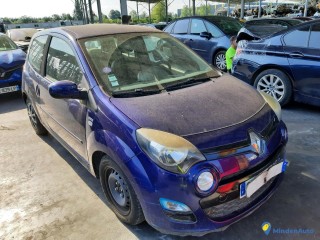 RENAULT TWINGO II 1.2 - 75 PURPLE Réf : 323126