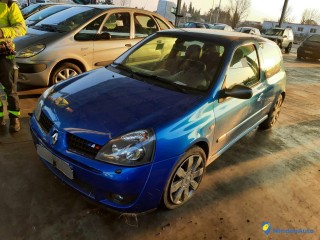 RENAULT CLIO II RS 2.0I 182 Réf : 316406