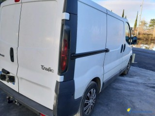 RENAULT TRAFIC II 2.5 DCI 135 L1H1 Réf : 313002