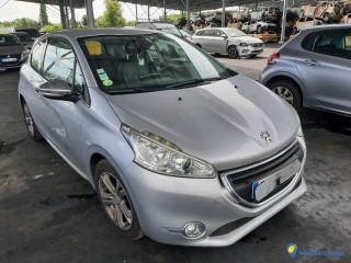 PEUGEOT 208 - 1.6 E-HDI FAP 92 - ALLURE Réf : 326576