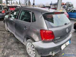 VOLKSWAGEN POLO V 1.2 - 60 TRENDLINE Réf : 317541