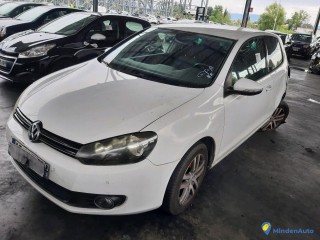 VOLKSWAGEN GOLF VI 1.6 TDI CR 105 Réf : 327149