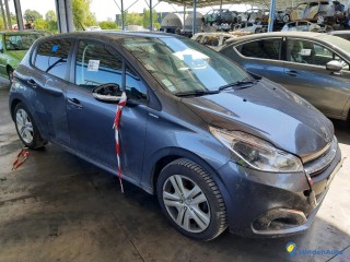 PEUGEOT 208 1.2I PURETECH 82 STYLE Réf : 328001