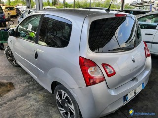 RENAULT TWINGO II 1.2 - 75 INTENS Réf : 322965