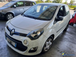 RENAULT TWINGO II 1.2I -75 LIFE Réf : 328308