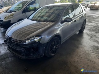 VOLKSWAGEN GOLF VI 1.6 TDI 105 DSG CONFORTLINE Réf : 326430