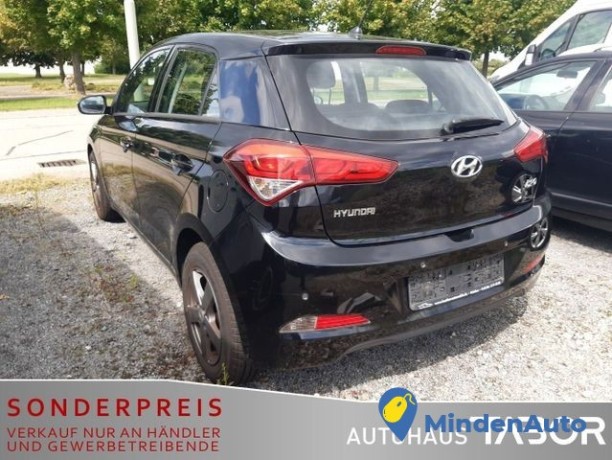 hyundai-i20-12-classic-klima-pdc-62-kw-84-ch-big-1