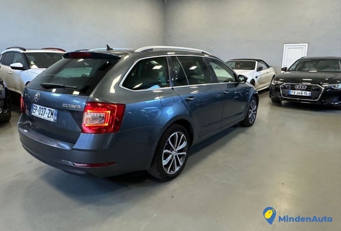 skoda-octavia-20tdi-150cv-de-2017-big-3