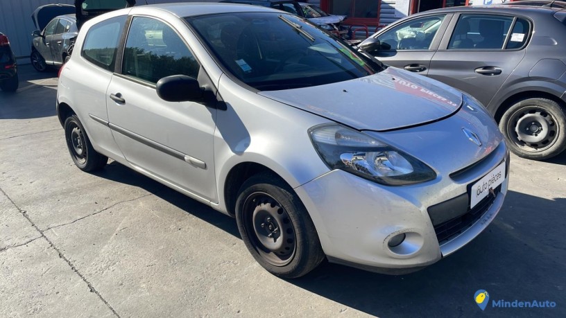 renault-clio-3-phase-2-reference-du-vehicule-11968016-big-2