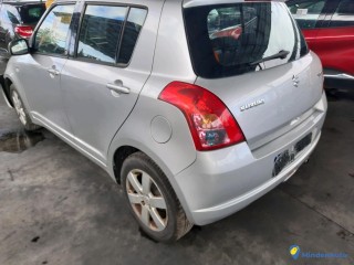 SUZUKI SWIFT III 1.3 DDIS 75 GLX Réf : 330812