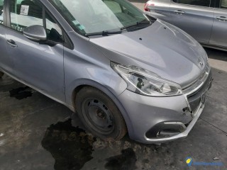 PEUGEOT 208 1.5 BLUE HDI 100 Réf : 326614