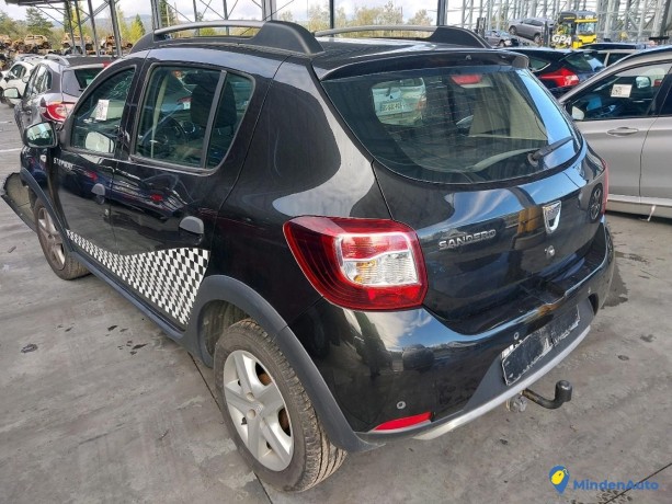 dacia-sandero-ii-stepway-15-dci-90-ref-334293-big-1