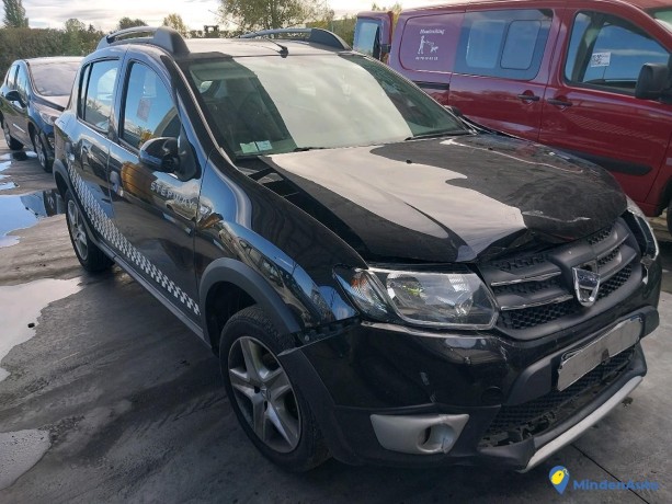 dacia-sandero-ii-stepway-15-dci-90-ref-334293-big-2