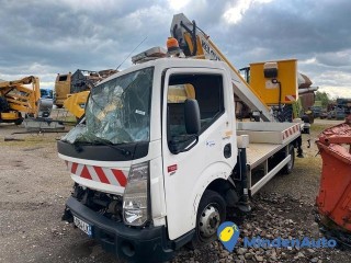 Renault MAXITY NACELLE 2.5L DCI 122