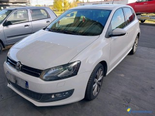 VOLKSWAGEN POLO V (6R) 1.6 TDI 105 SPORTLINE Réf : 335442