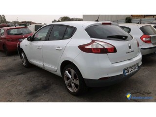 RENAULT MEGANE DQ-239-GD