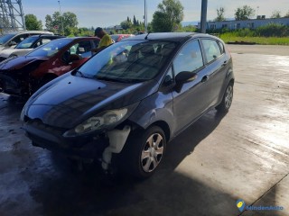 FORD FIESTA VI 1.25I - 82 TREND Réf : 327880 CARTE GRISE