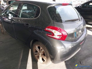 PEUGEOT 208 1.6 EHDI 92 Réf : 335607