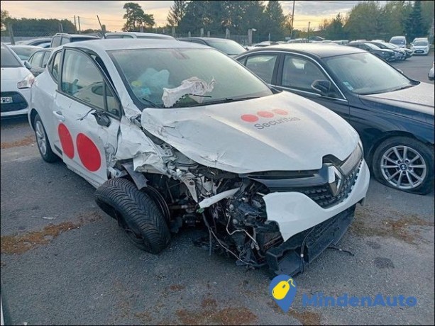 renault-clio-blue-dci-85-societe-car-big-3