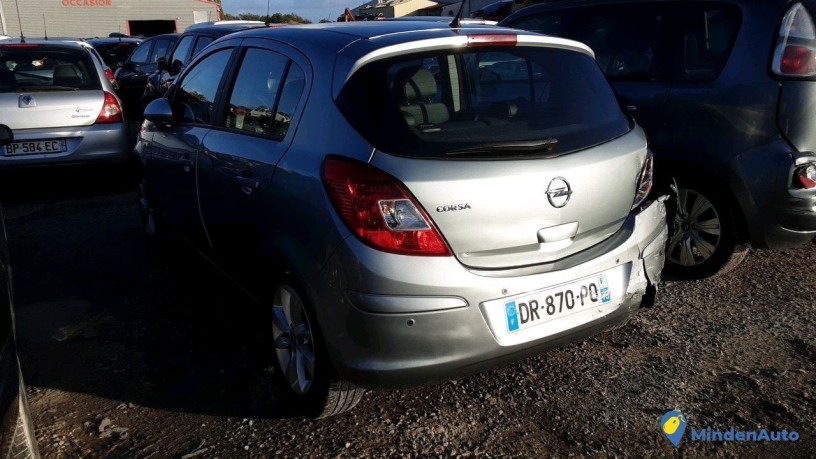 opel-corsa-dr-870-pq-big-2