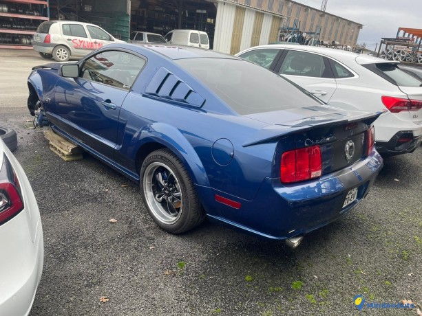 ford-mustang-gt-46-v8-305-big-1