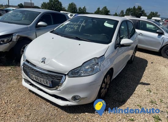 peugeot-208-16-hdi-92-big-0