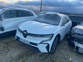 RENAULT Mégane E-TECH 220 Iconic