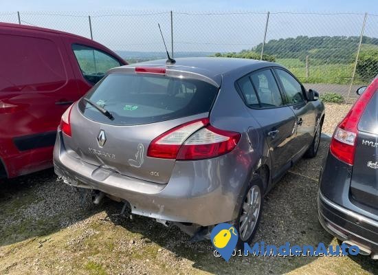 renault-megane-iii-15-dci-110-big-2