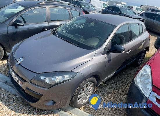 renault-megane-iii-15-dci-110-big-0