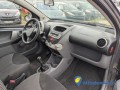 toyota-aygo-10i-12v-68cv-non-clim-small-4