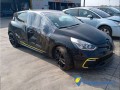 renault-clio-rs-small-0