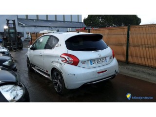 PEUGEOT 208  DG-243-CY