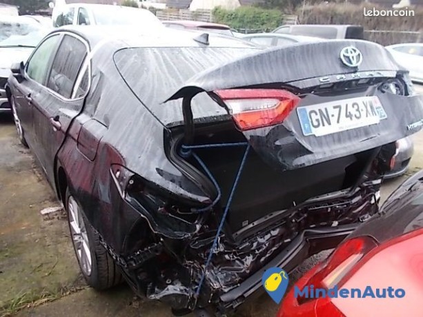 camry-hybrid-178-cv-accidentee-big-1