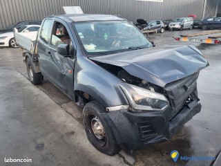 Isuzu d-max satellite 4x4 163cv accidentée