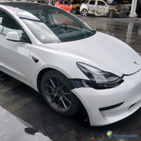 tesla-model-3-standard-plus-electrique-big-0