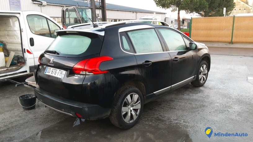 peugeot-2008-dq-978-fm-big-3