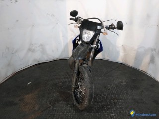 YAMAHA DT125 X - ESSENCE