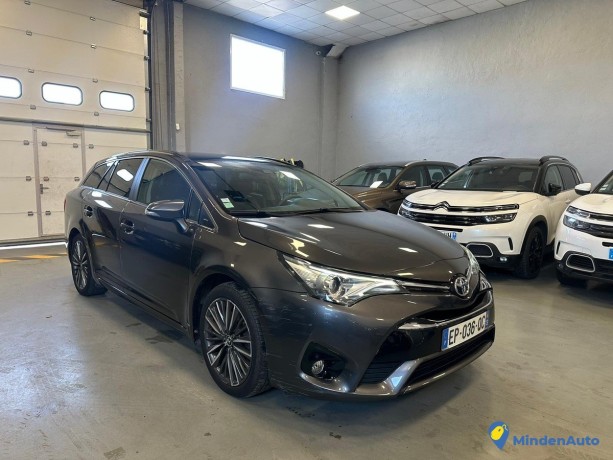 toyota-avensis-touring-spt-2od-4d-sport-touring-2o17-big-3