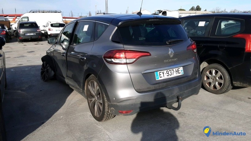 renault-scenic-ey-937-he-big-3